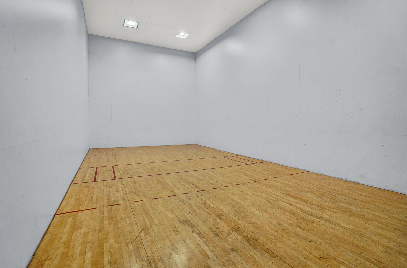 Thoroughbred Lake Estates - Residential