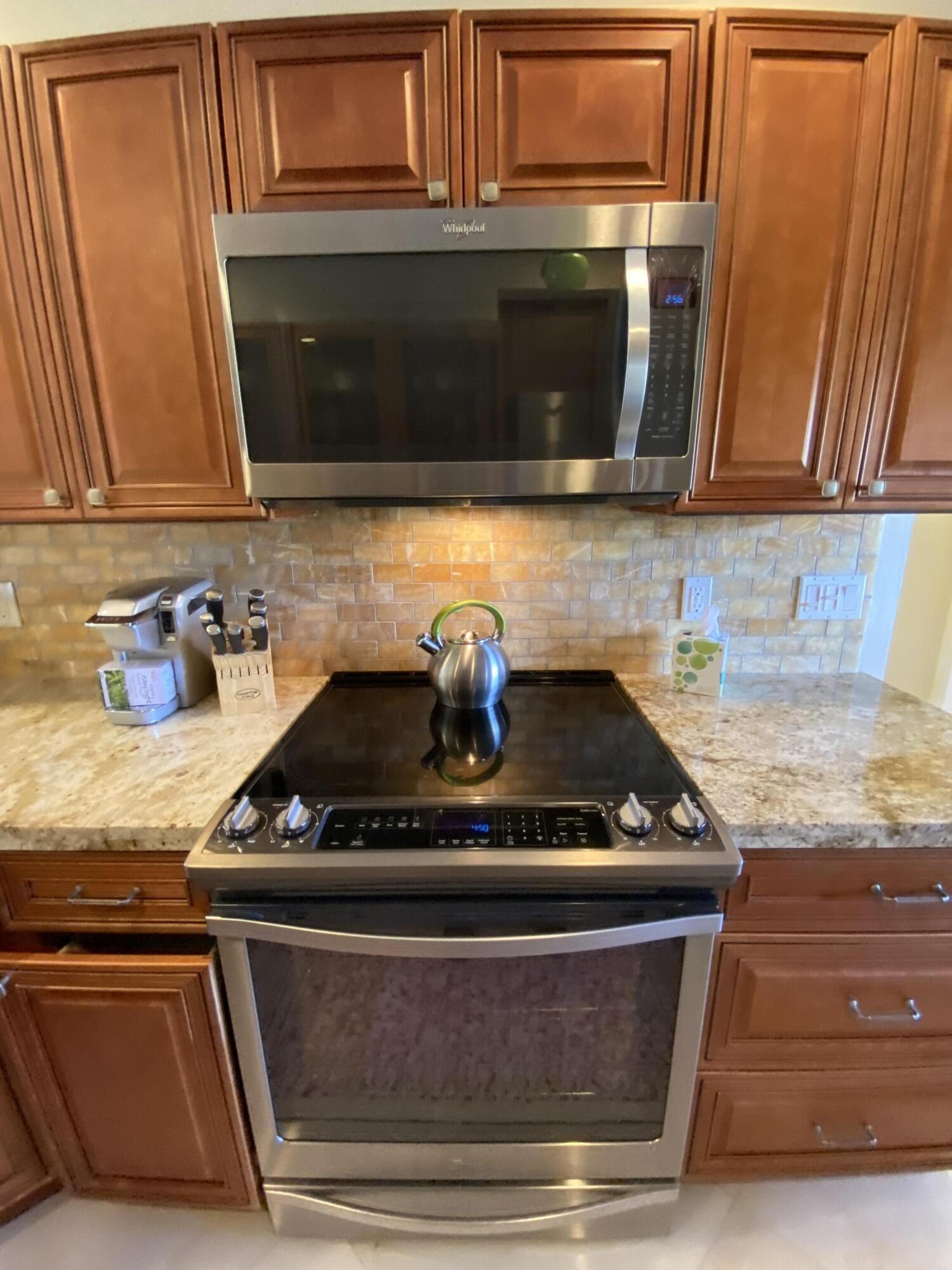 GARDENS OF WILLOW BEND CONDOS - Residential