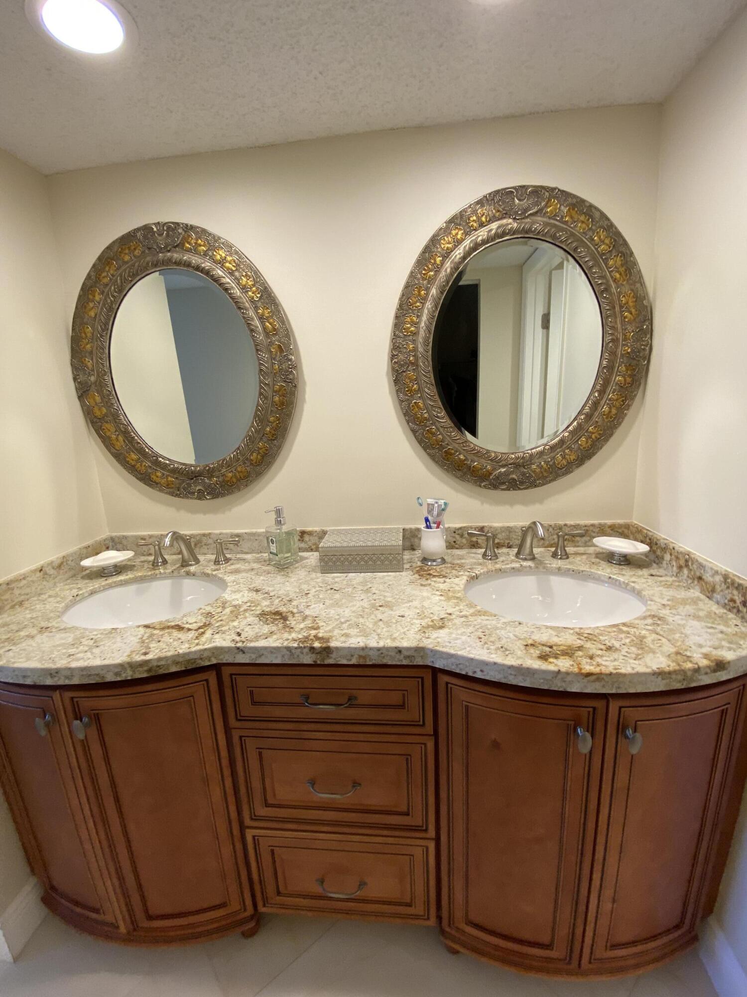 GARDENS OF WILLOW BEND CONDOS - Residential