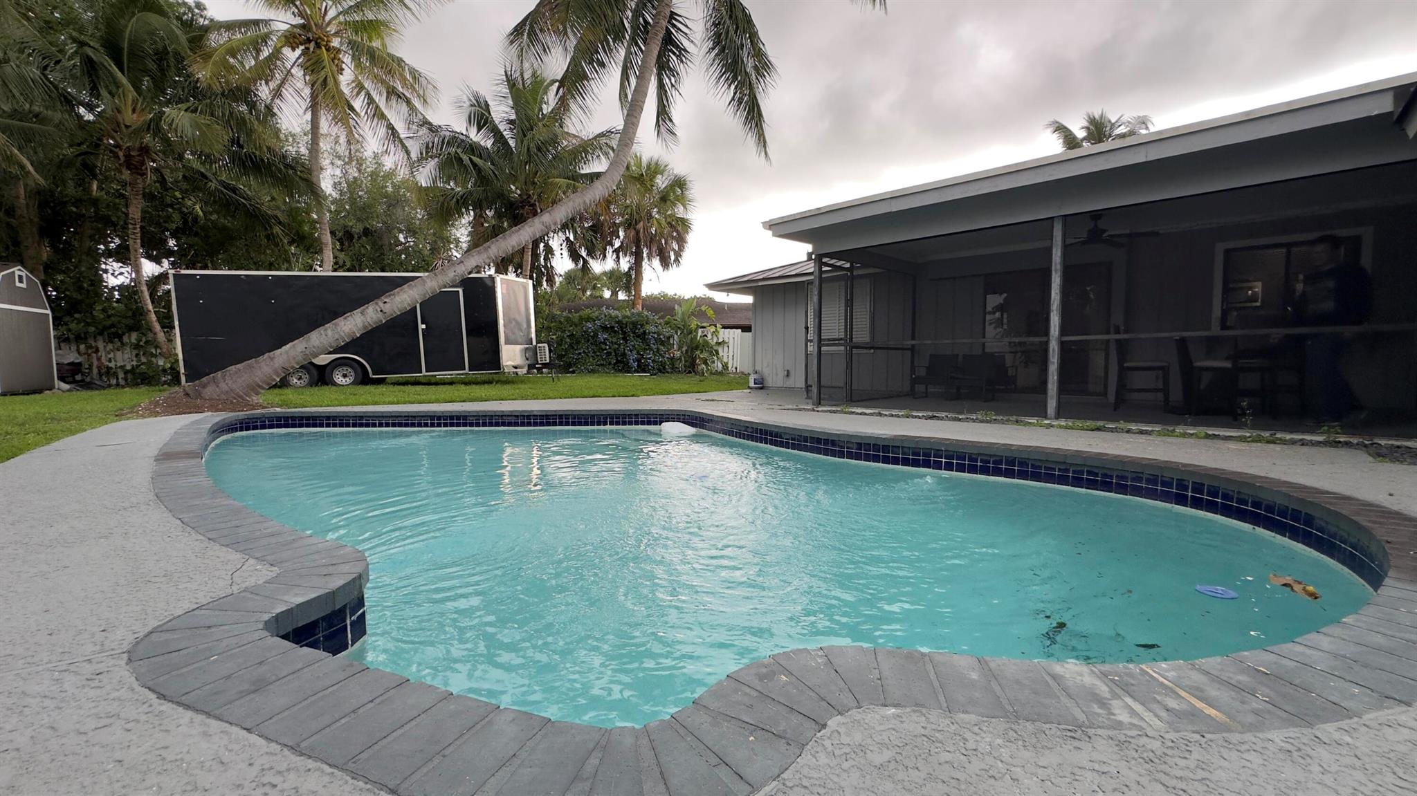 LONE PINE ESTATES PLATS 4 AND 5 - Residential Lease