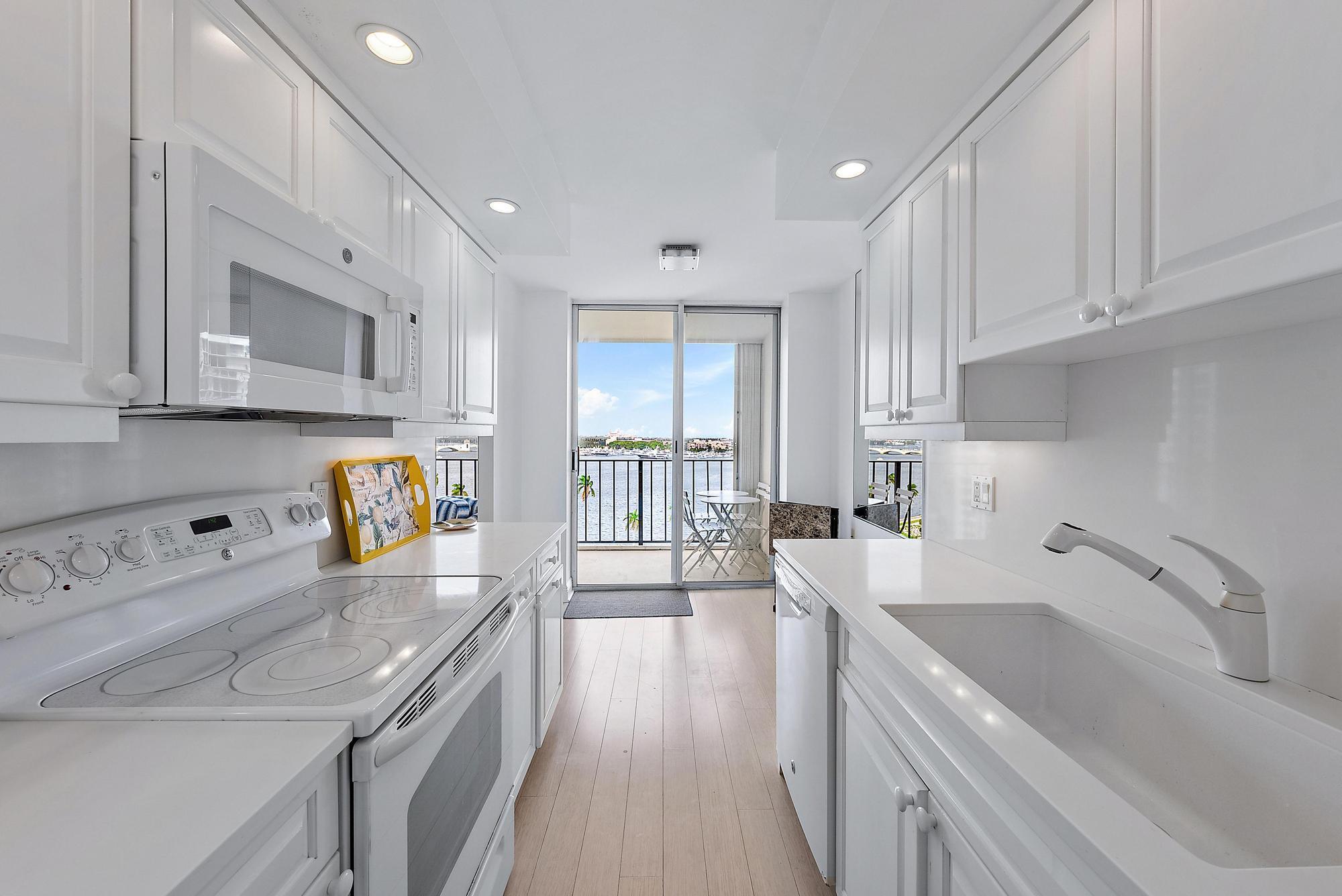 1801 S Flagler Drive 1206