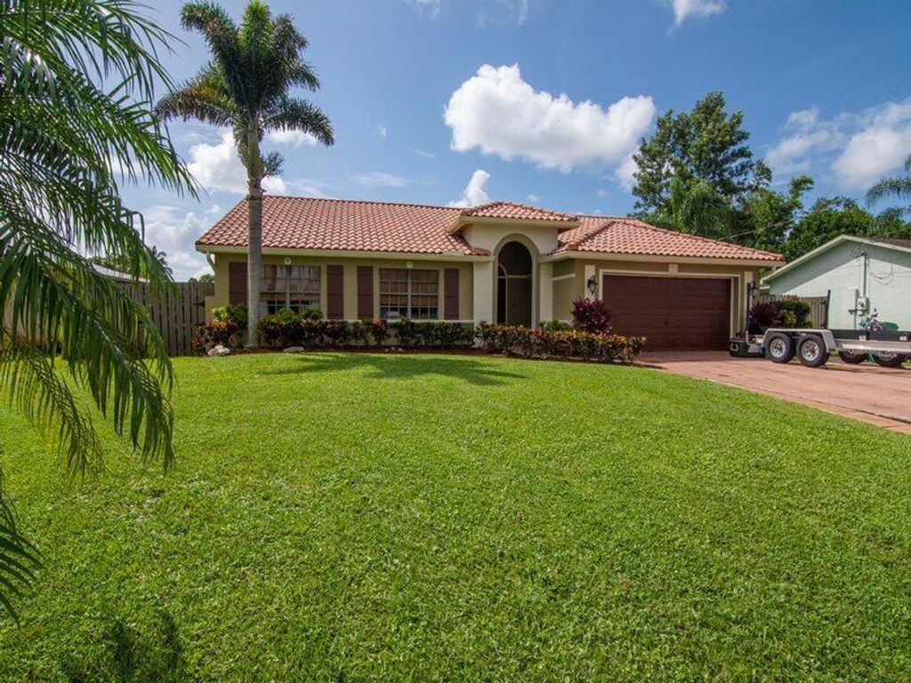 Photo of 138 NE Twylite Terrace Ter, Port St Lucie, FL 34983 (MLS # R10820144)