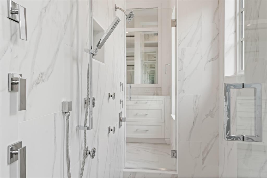 Paradise Point - Residential