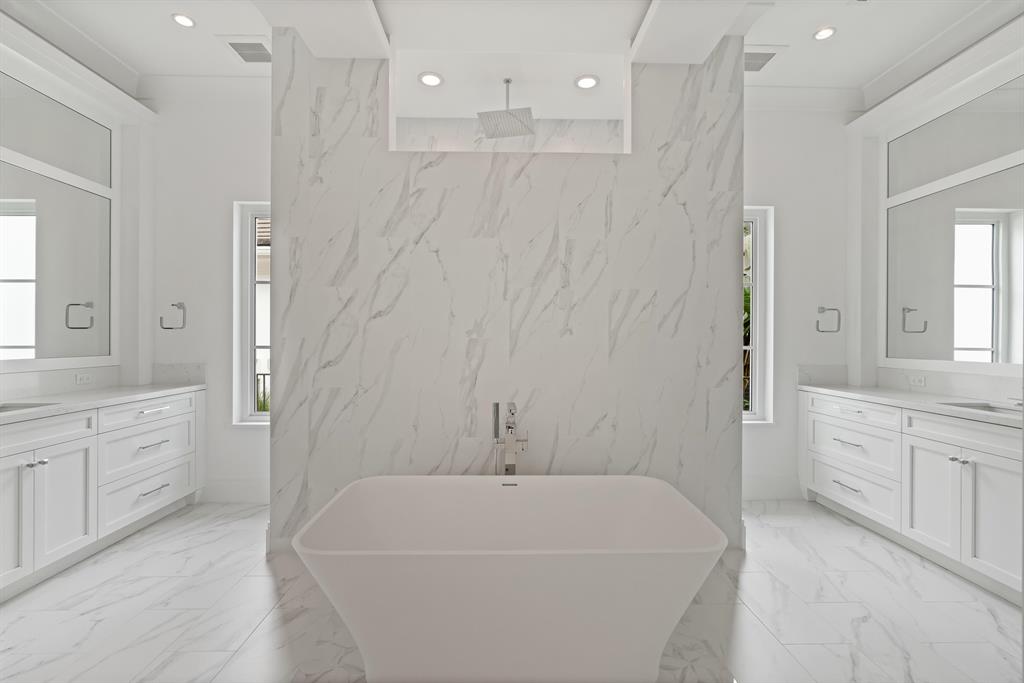 Paradise Point - Residential