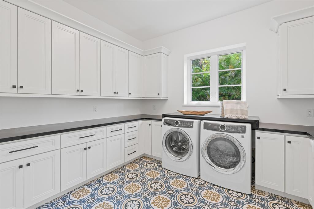 Paradise Point - Residential