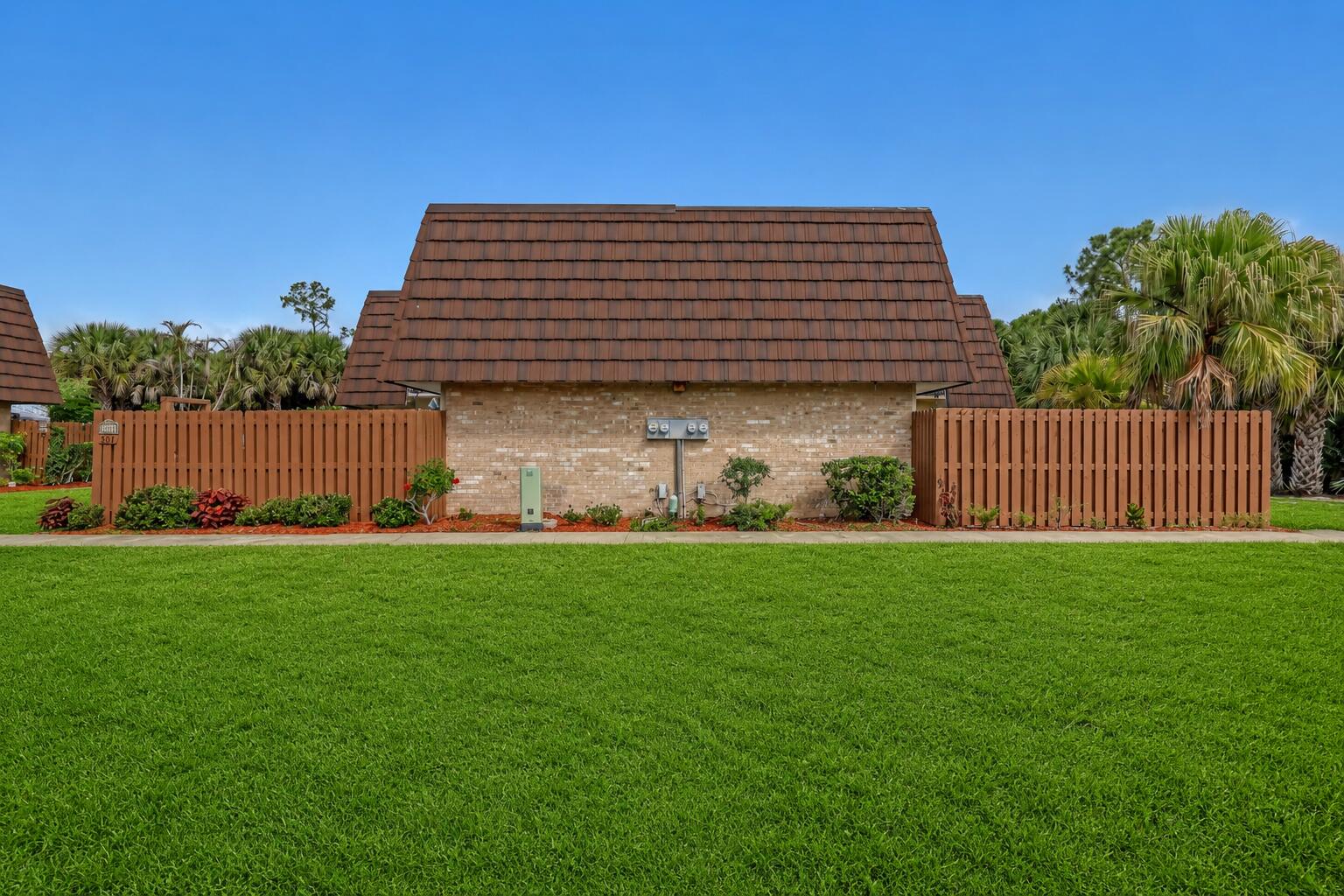 RIVER PINES - Residential