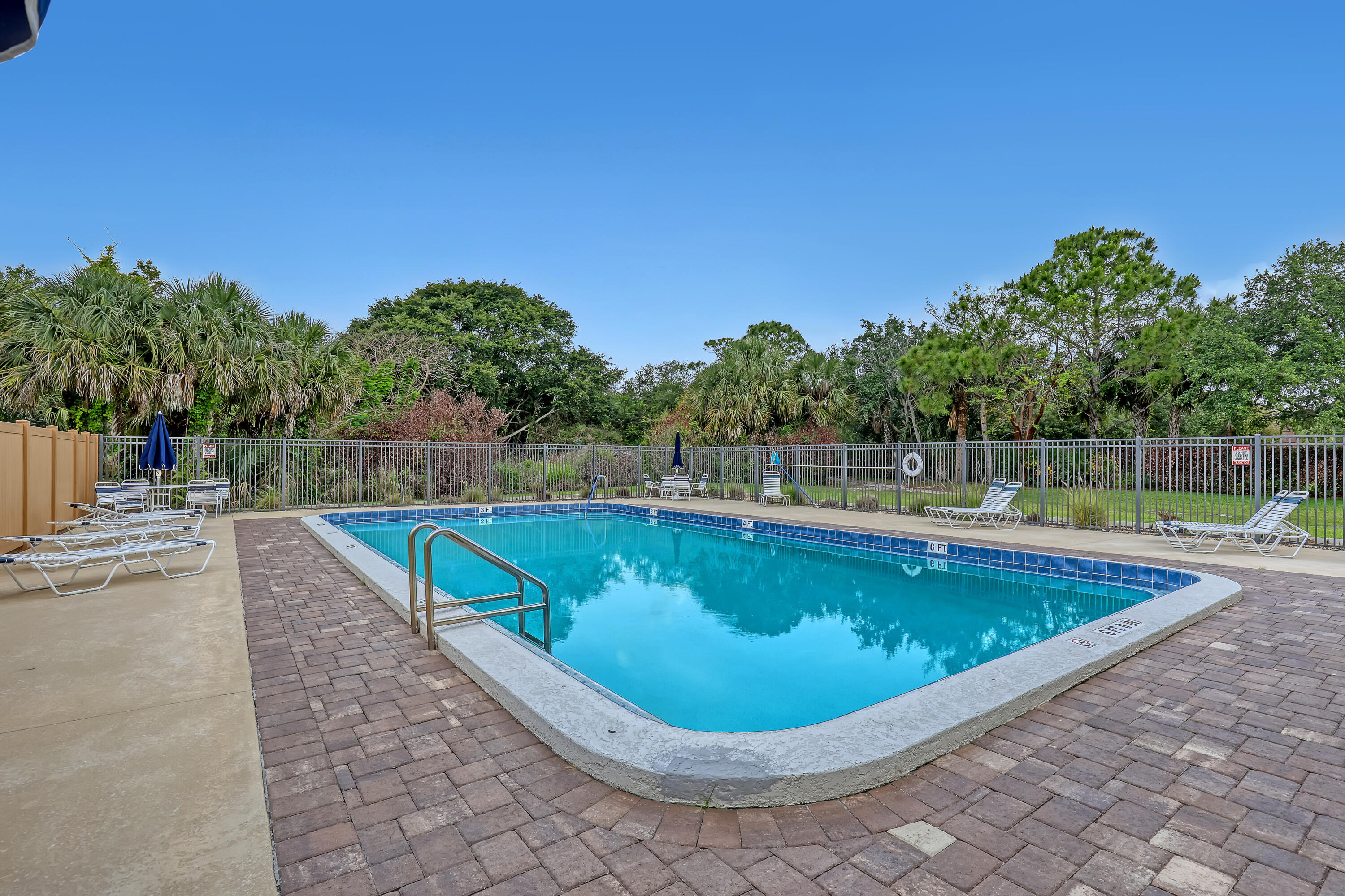 RIVER PINES - Residential