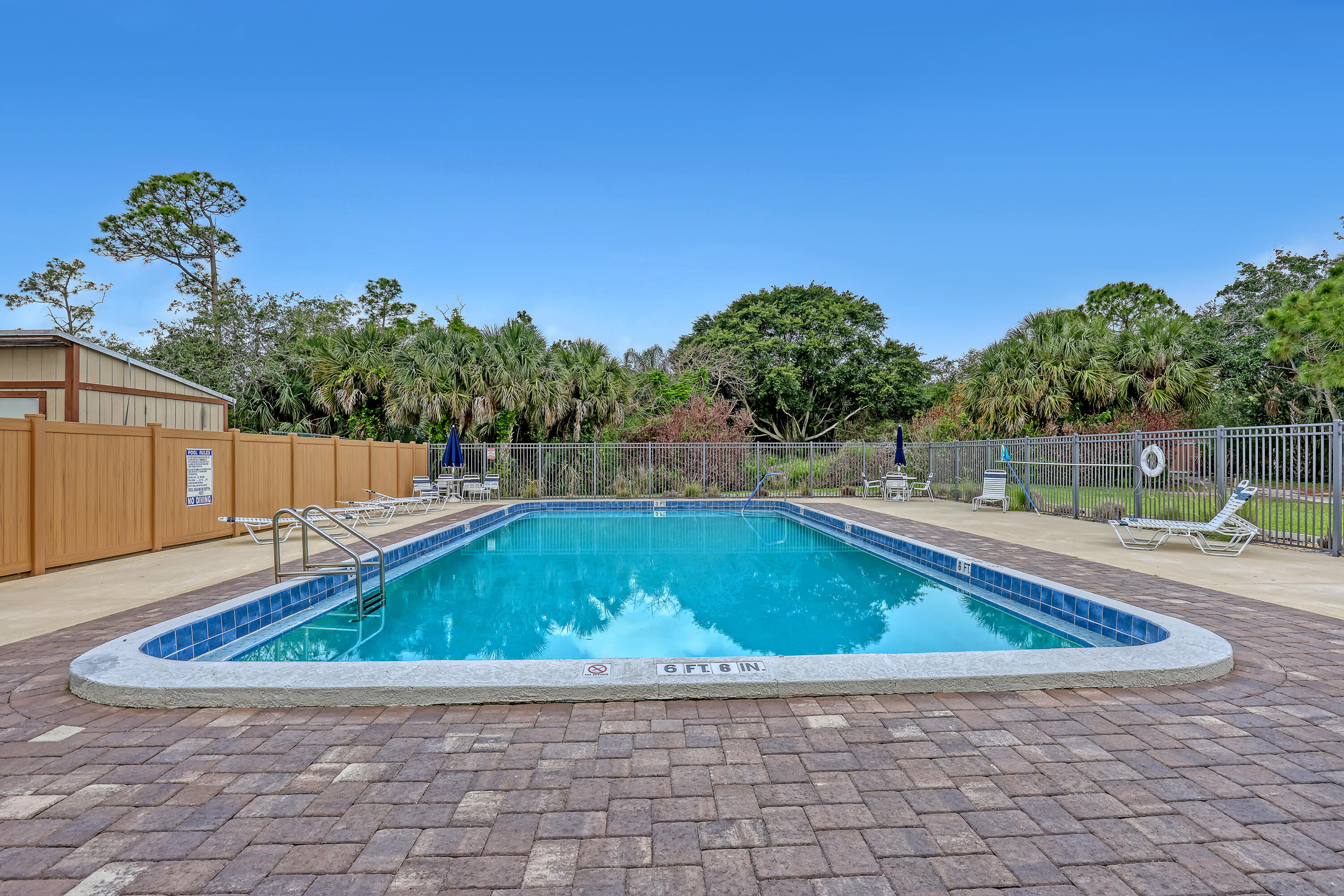 RIVER PINES - Residential
