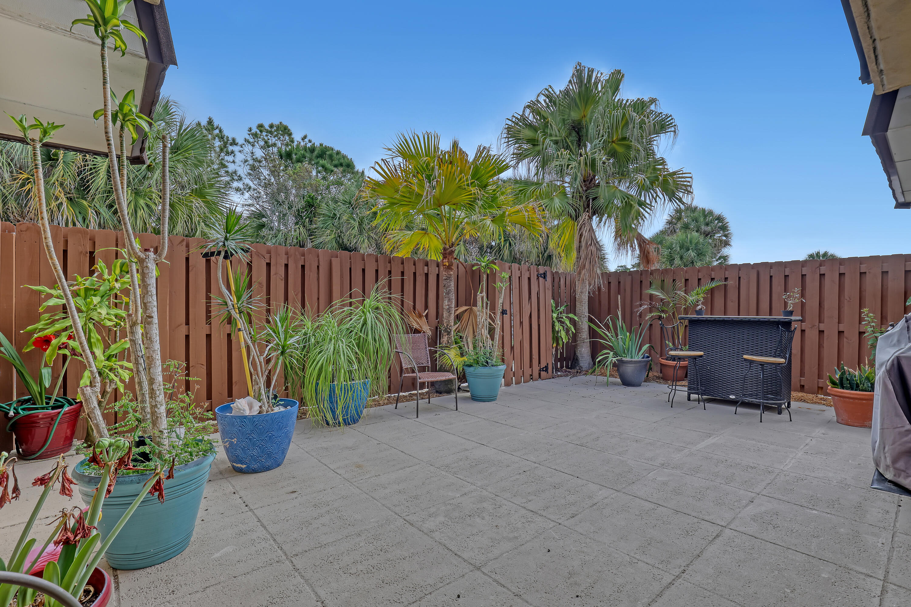 RIVER PINES - Residential