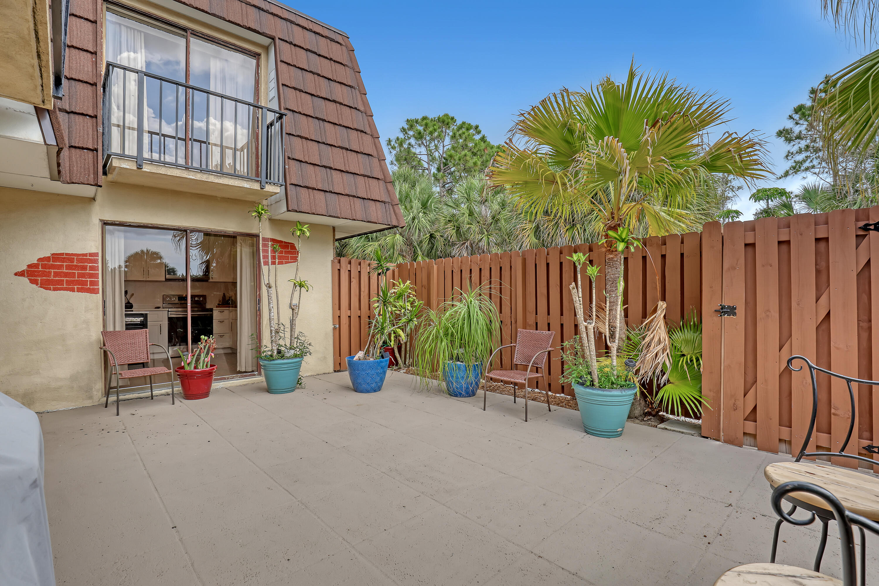5808 SE Riverboat Drive 304