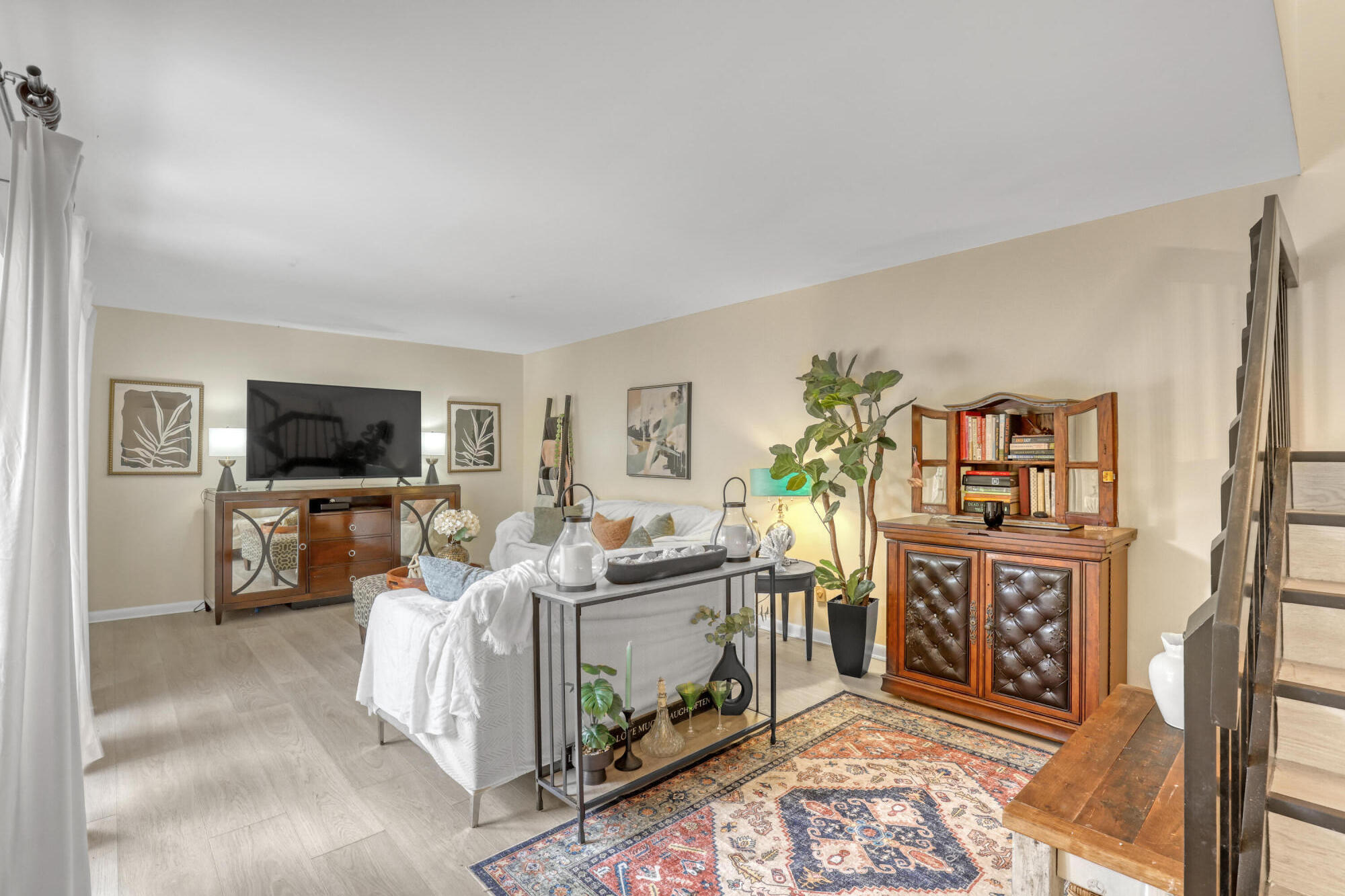 RIVER PINES - Residential