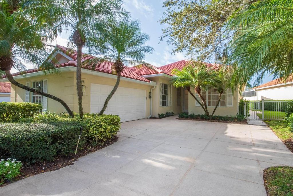 Photo of 294 Kelsey Park Circle, Palm Beach Gardens, FL 33410 (MLS # R11152407)
