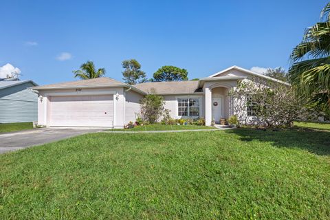 A home in Port St Lucie