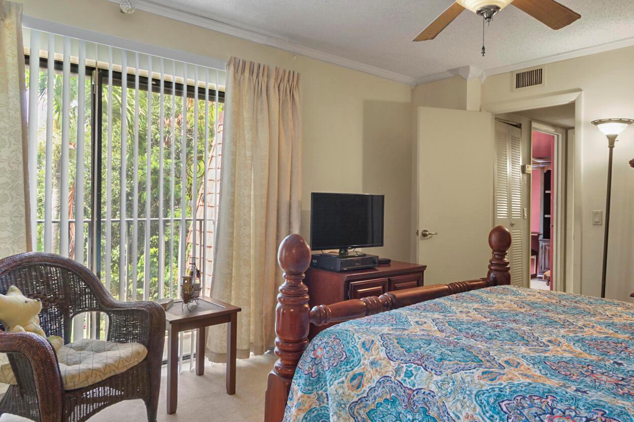 SUNSET TRACE AT MARTIN DO - Residential