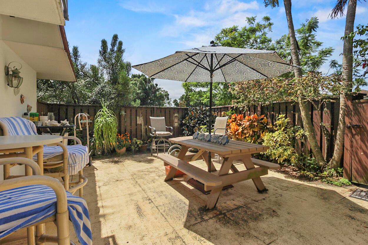 SUNSET TRACE AT MARTIN DO - Residential