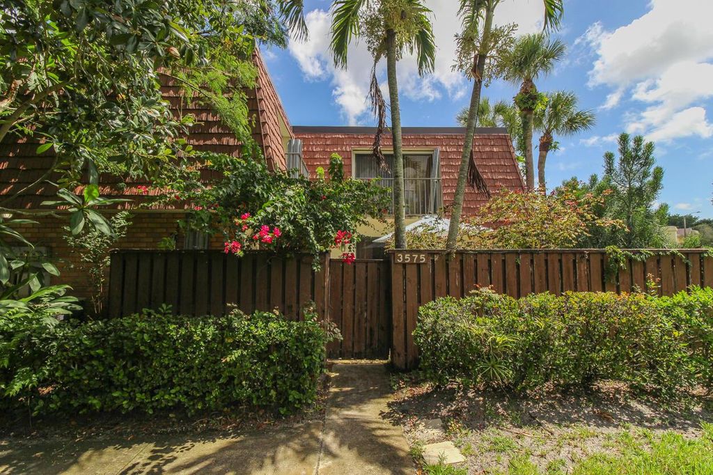 Photo of 3575 SW Sunset Trace Circle #3575, Palm City, FL 34990 (MLS # R11109062)