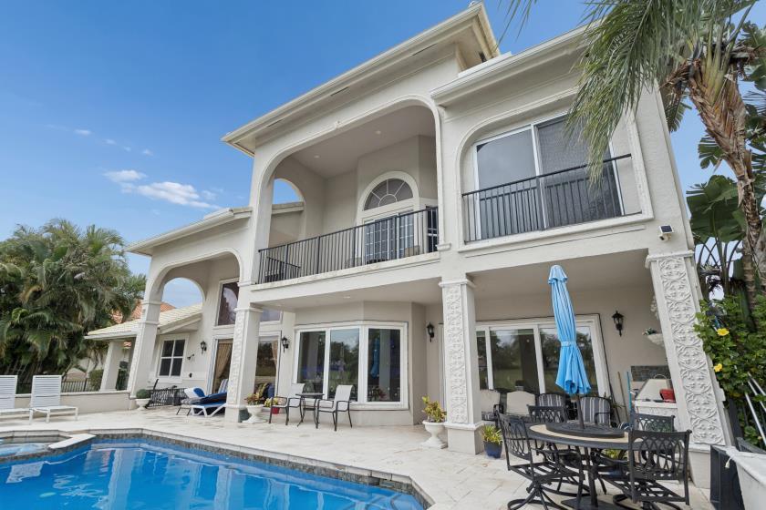 FAIRWAYS AT EAGLE TRACE - Residential