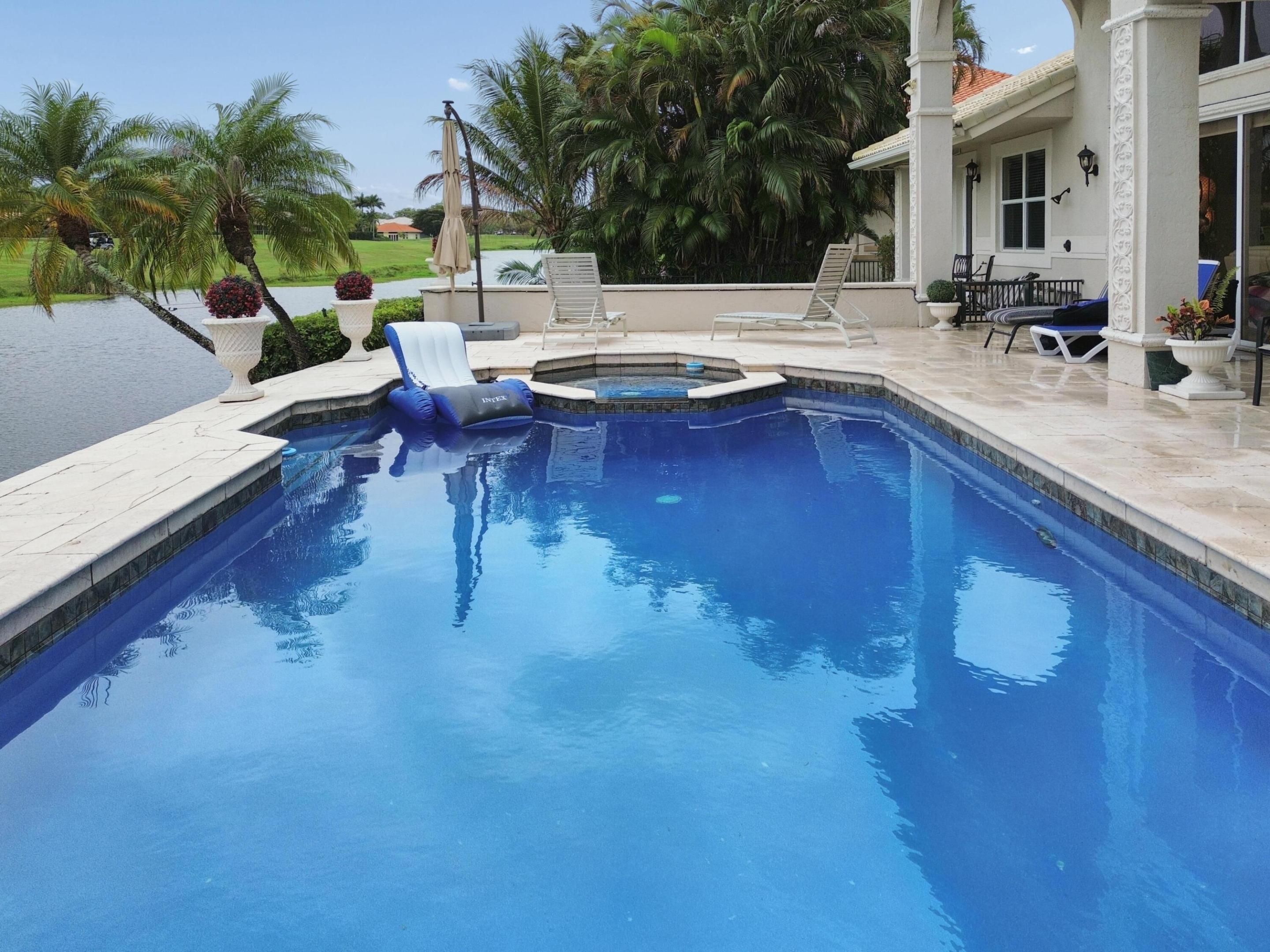 FAIRWAYS AT EAGLE TRACE - Residential