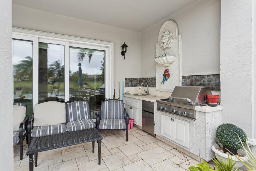 FAIRWAYS AT EAGLE TRACE - Residential