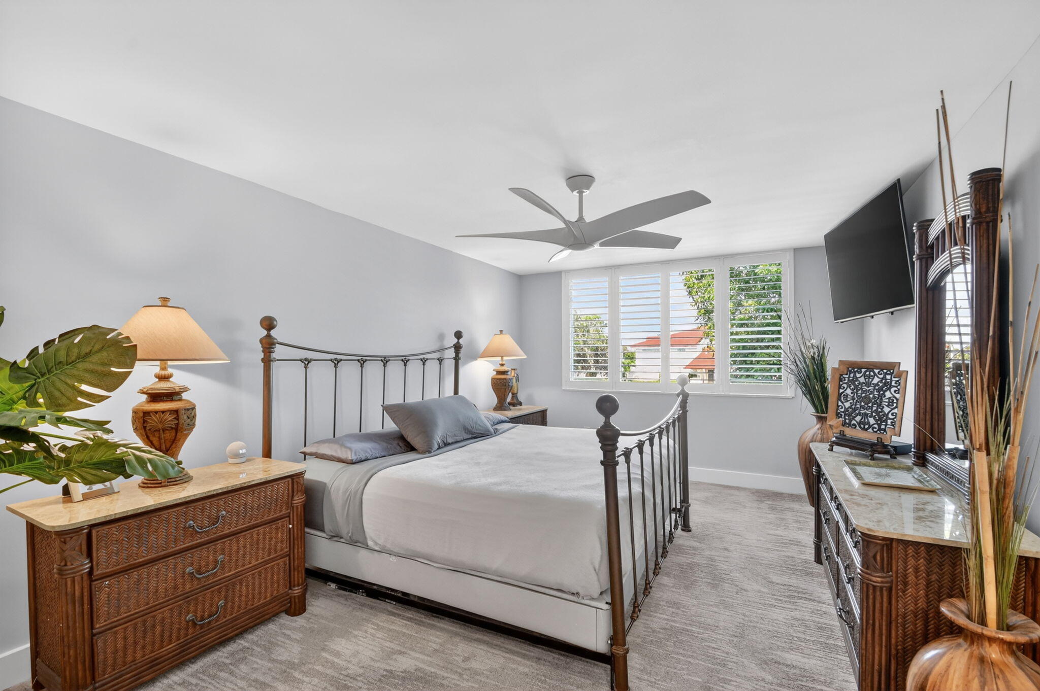 HALF MOON BAY CONDO - Residential