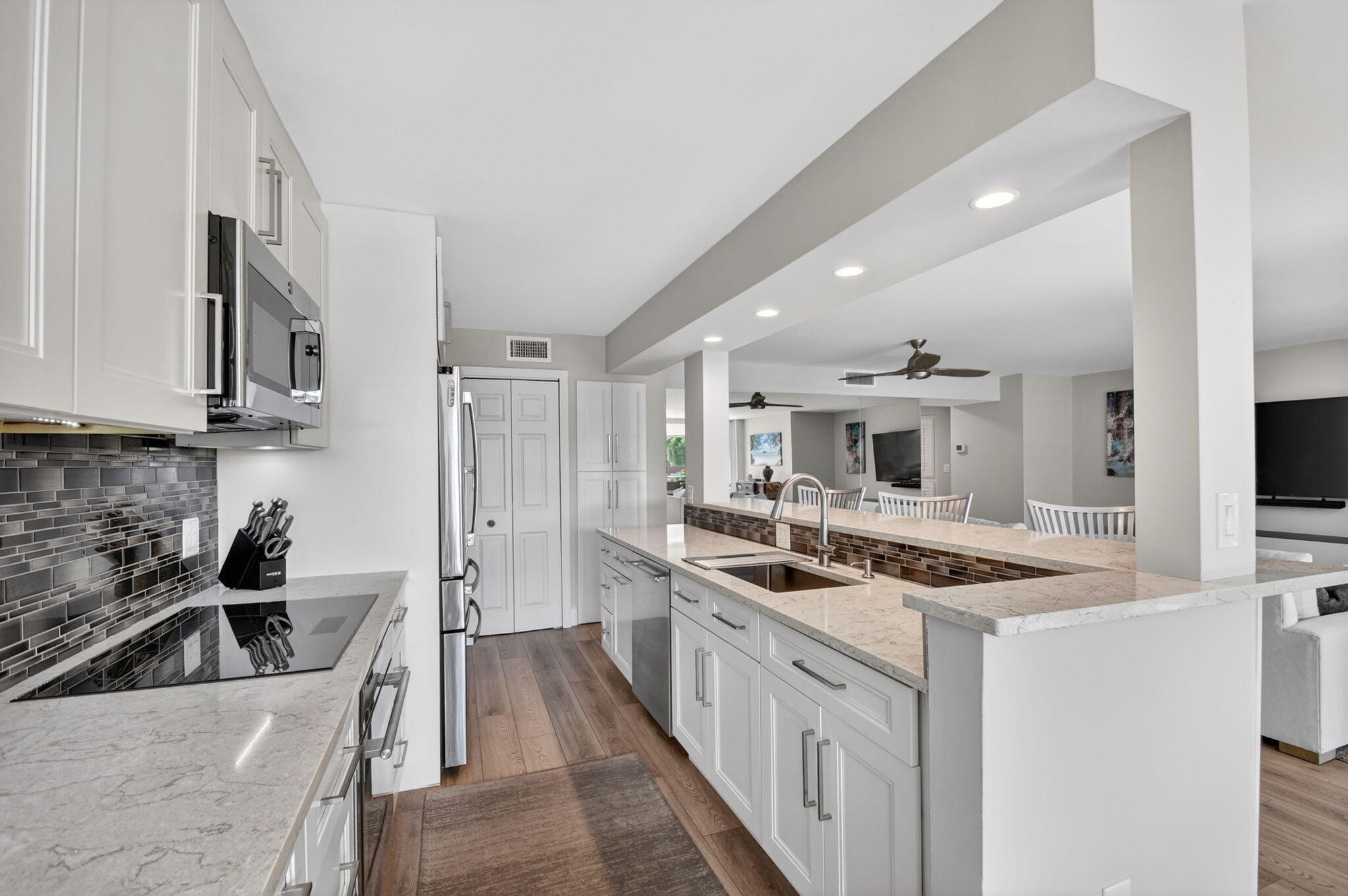 HALF MOON BAY CONDO - Residential