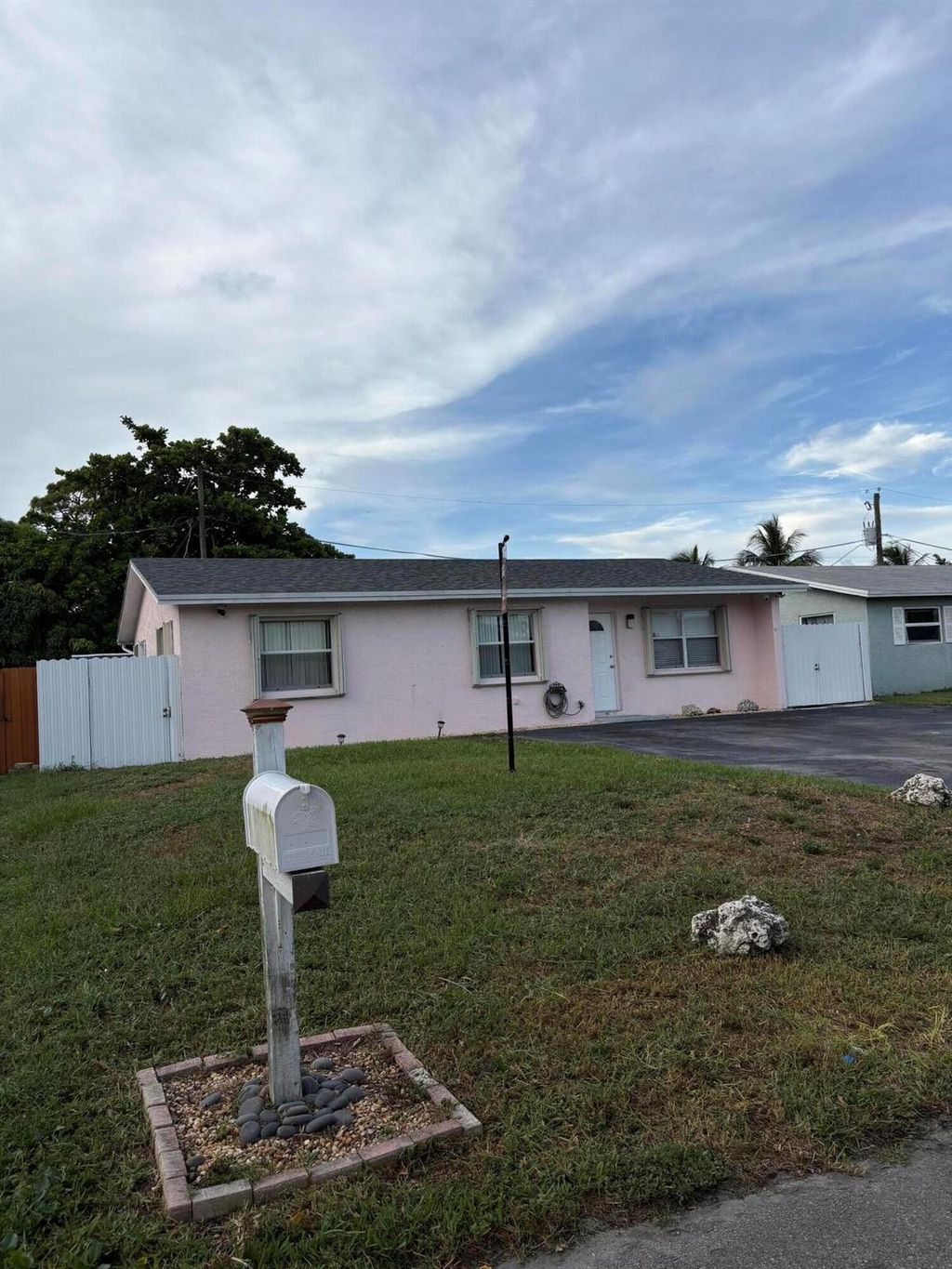 Photo of 4609 Pruden Blvd, Lake Worth, FL 33463 (MLS # R11114510)