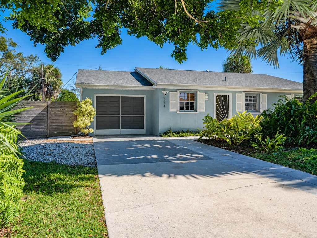 Photo of 361 Toledo Street, Sebastian, FL 32958 (MLS # B26062600)