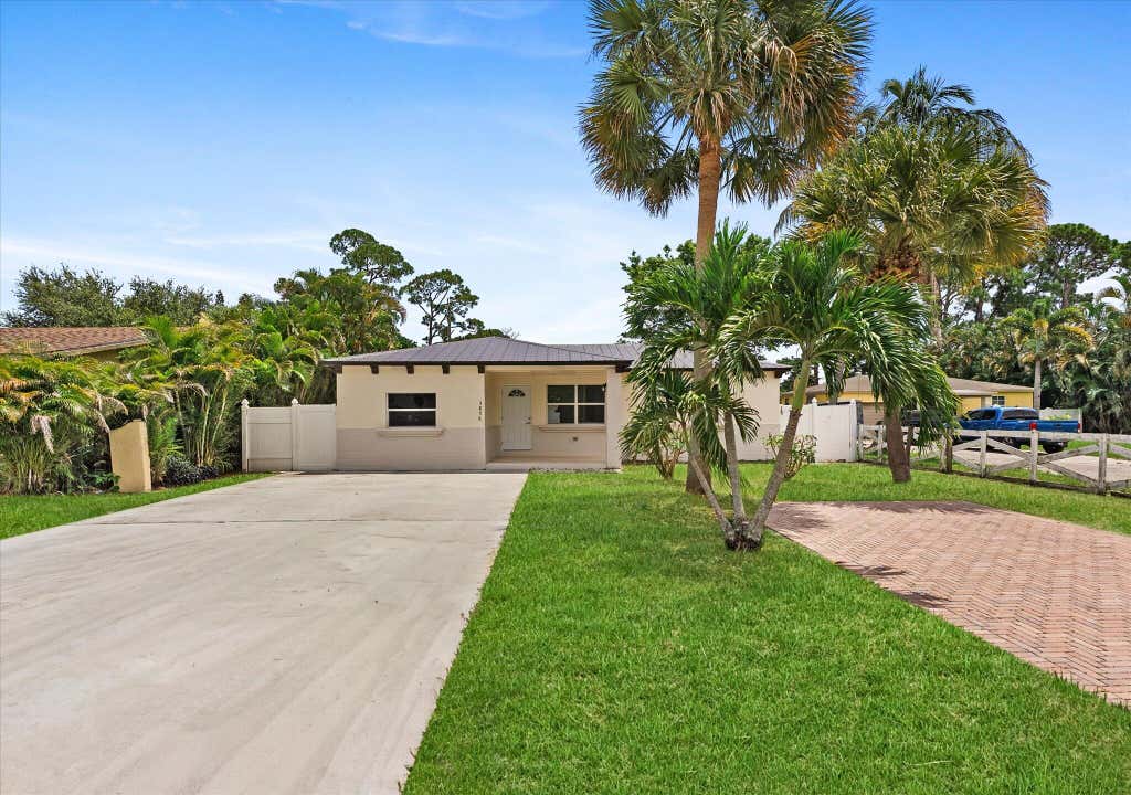 Photo of 3856 Corrigan Court, Lake Worth Beach, FL 33461 (MLS # B26061996)
