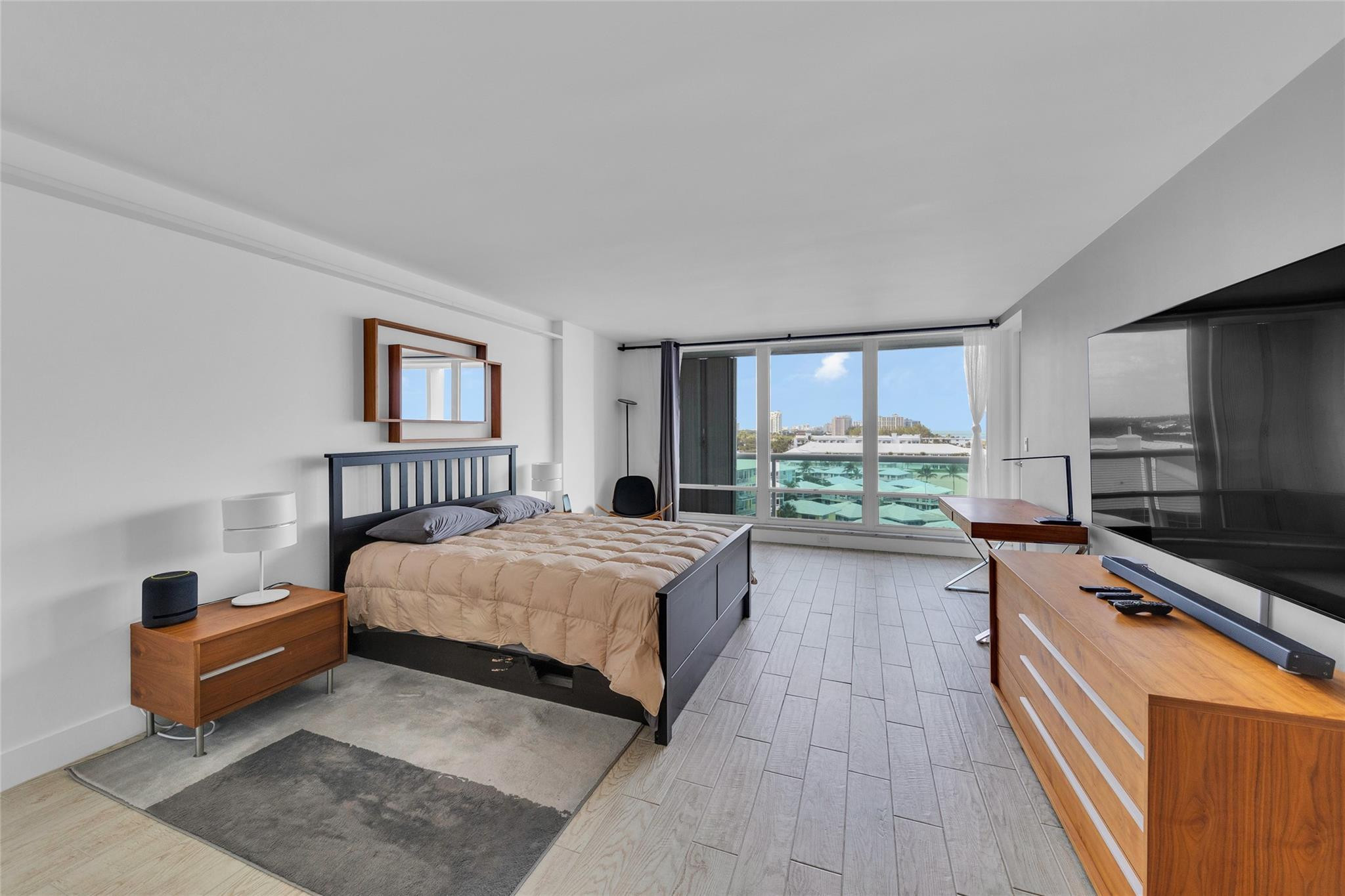 POINT OF AMERICAS - Residential