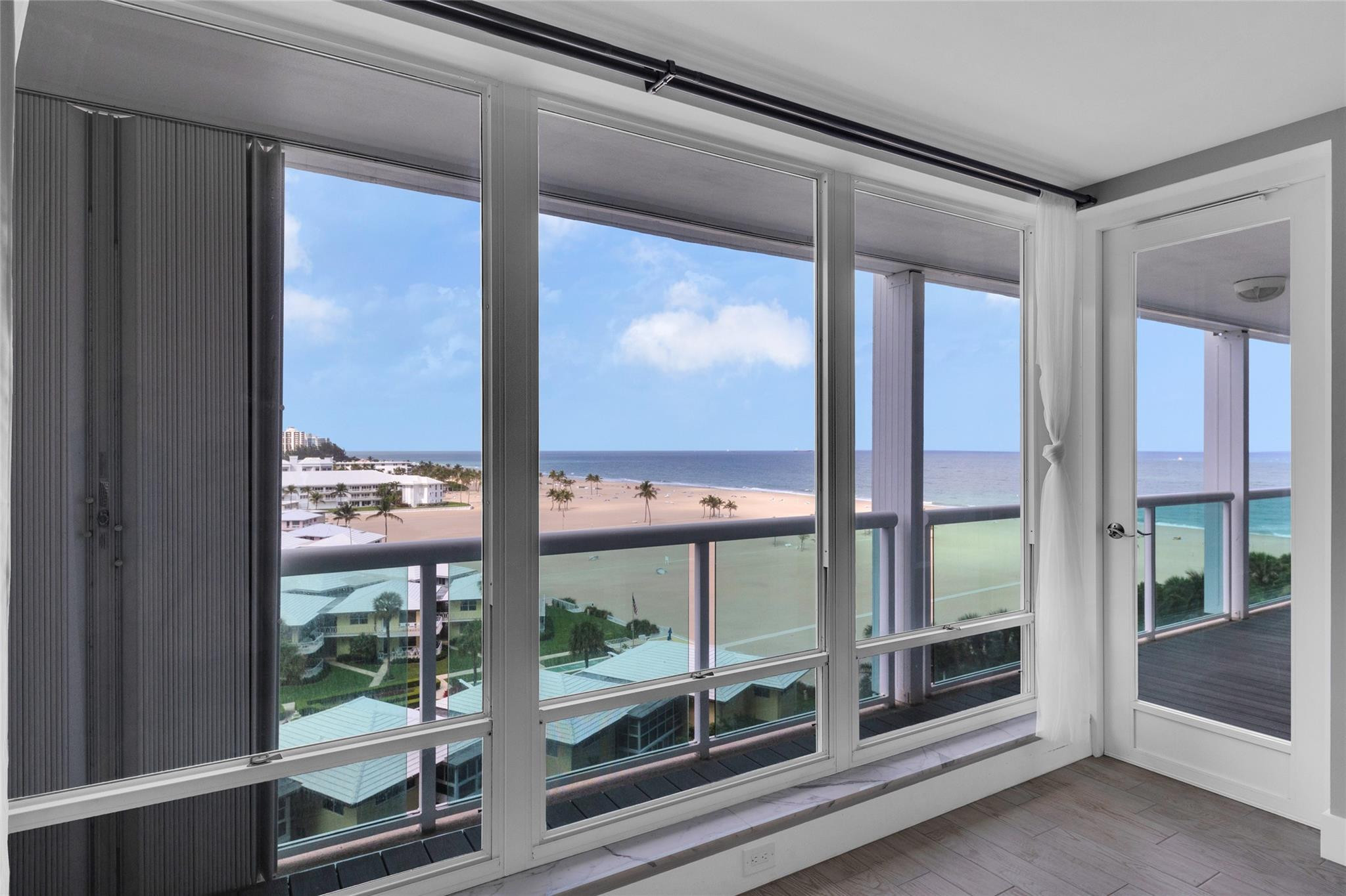 POINT OF AMERICAS - Residential