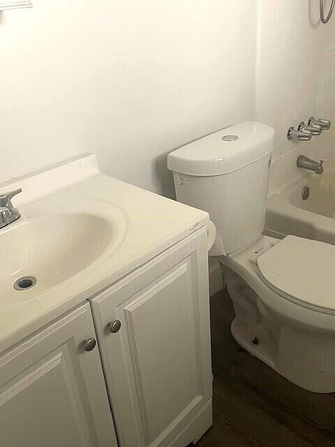 FT LAUDERDALE ESTATES - Residential Income