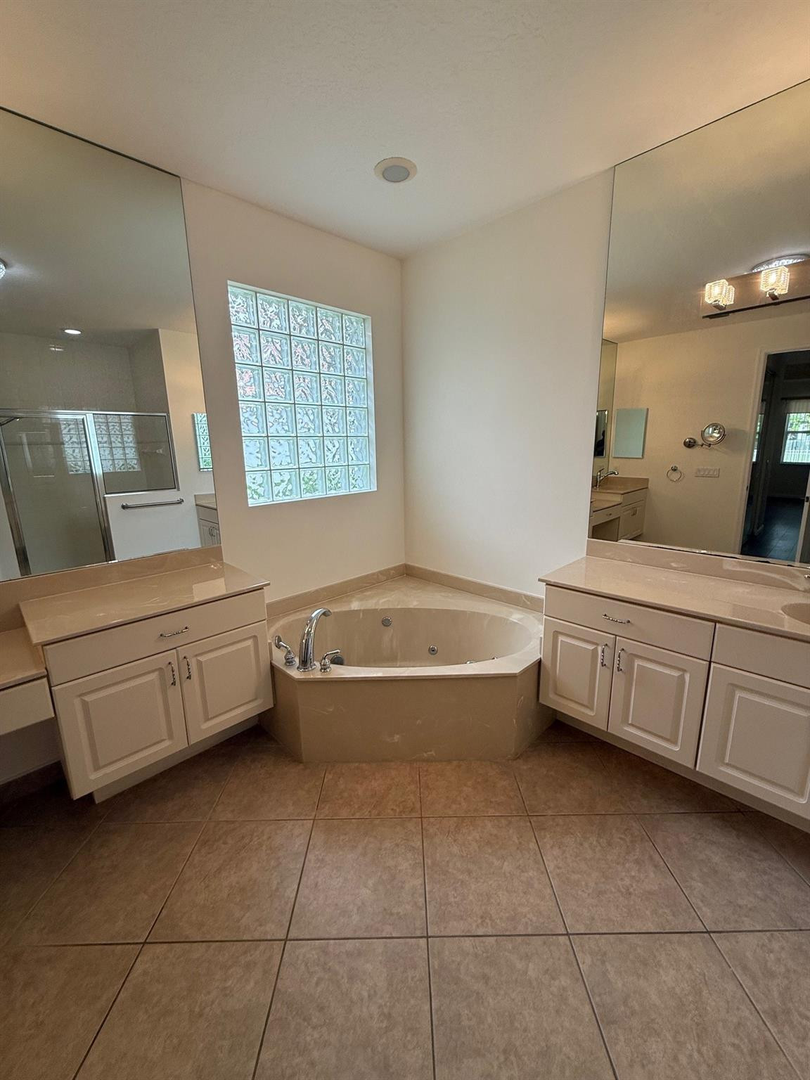 AVALON ESTATES - Residential