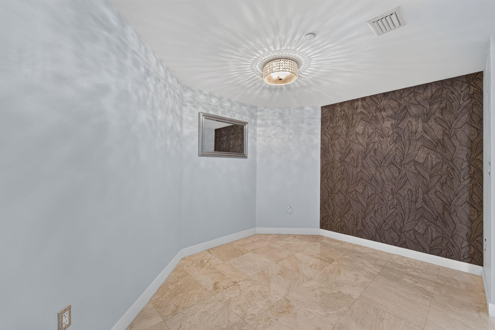 2821 N Ocean Boulevard 503s