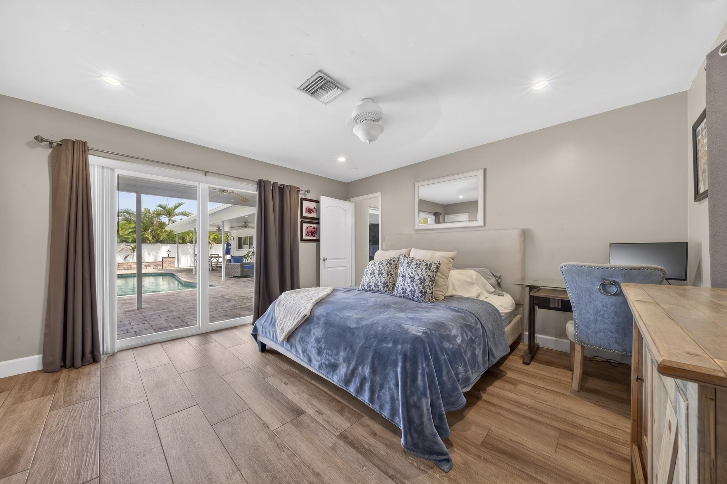 LIGHTHOUSE POINT 6TH SEC - Residential