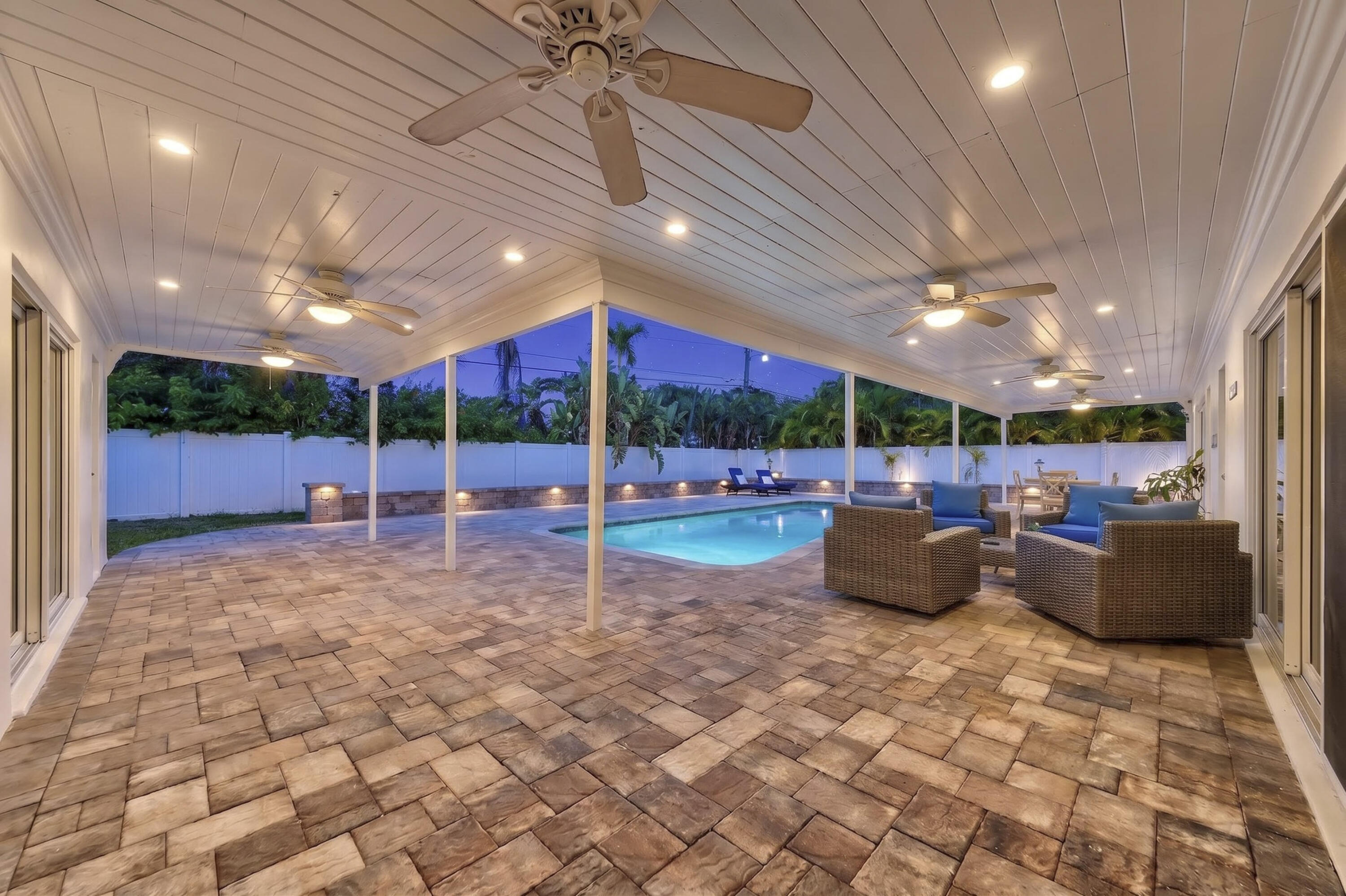 LIGHTHOUSE POINT 6TH SEC - Residential