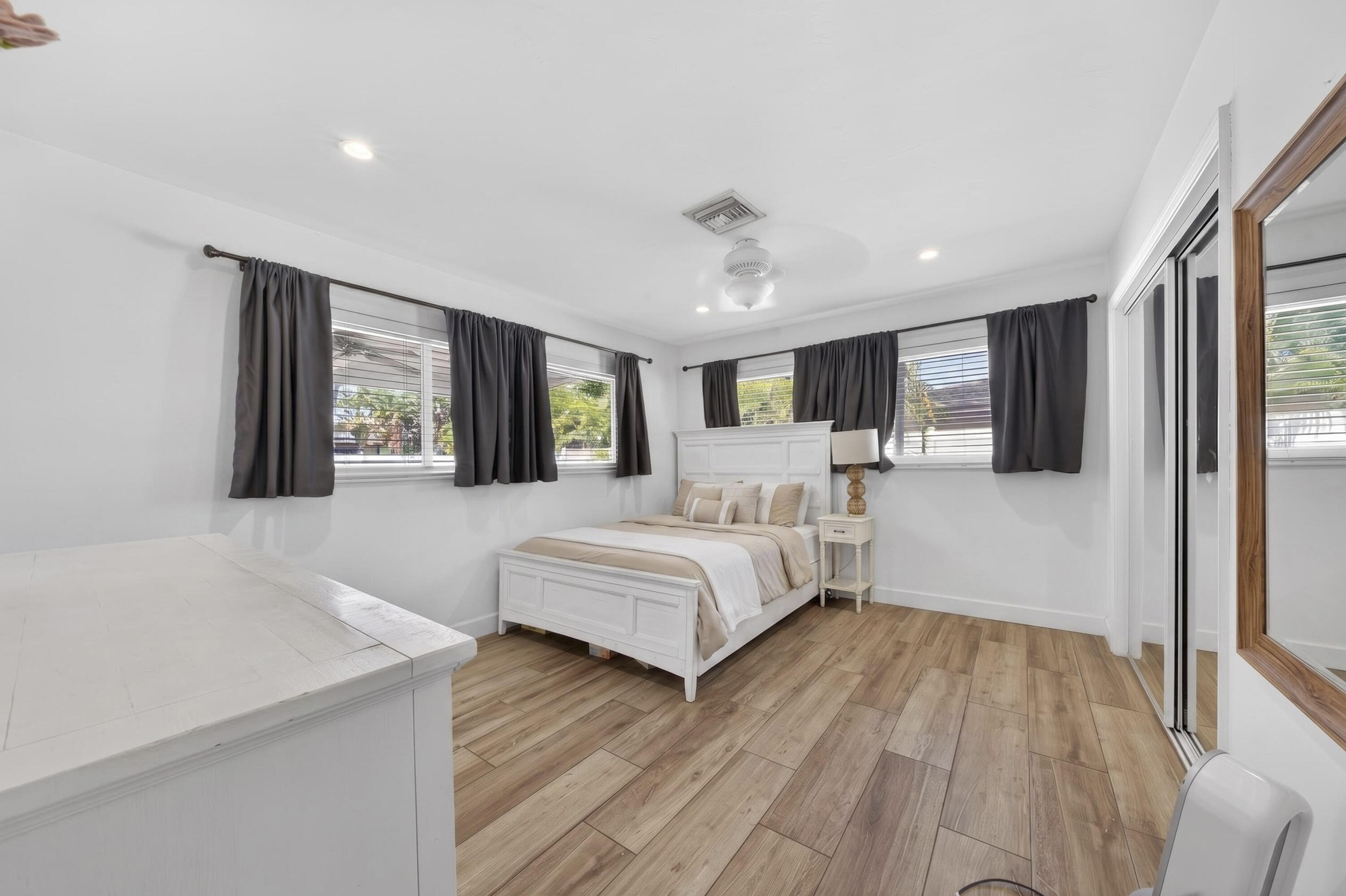 LIGHTHOUSE POINT 6TH SEC - Residential