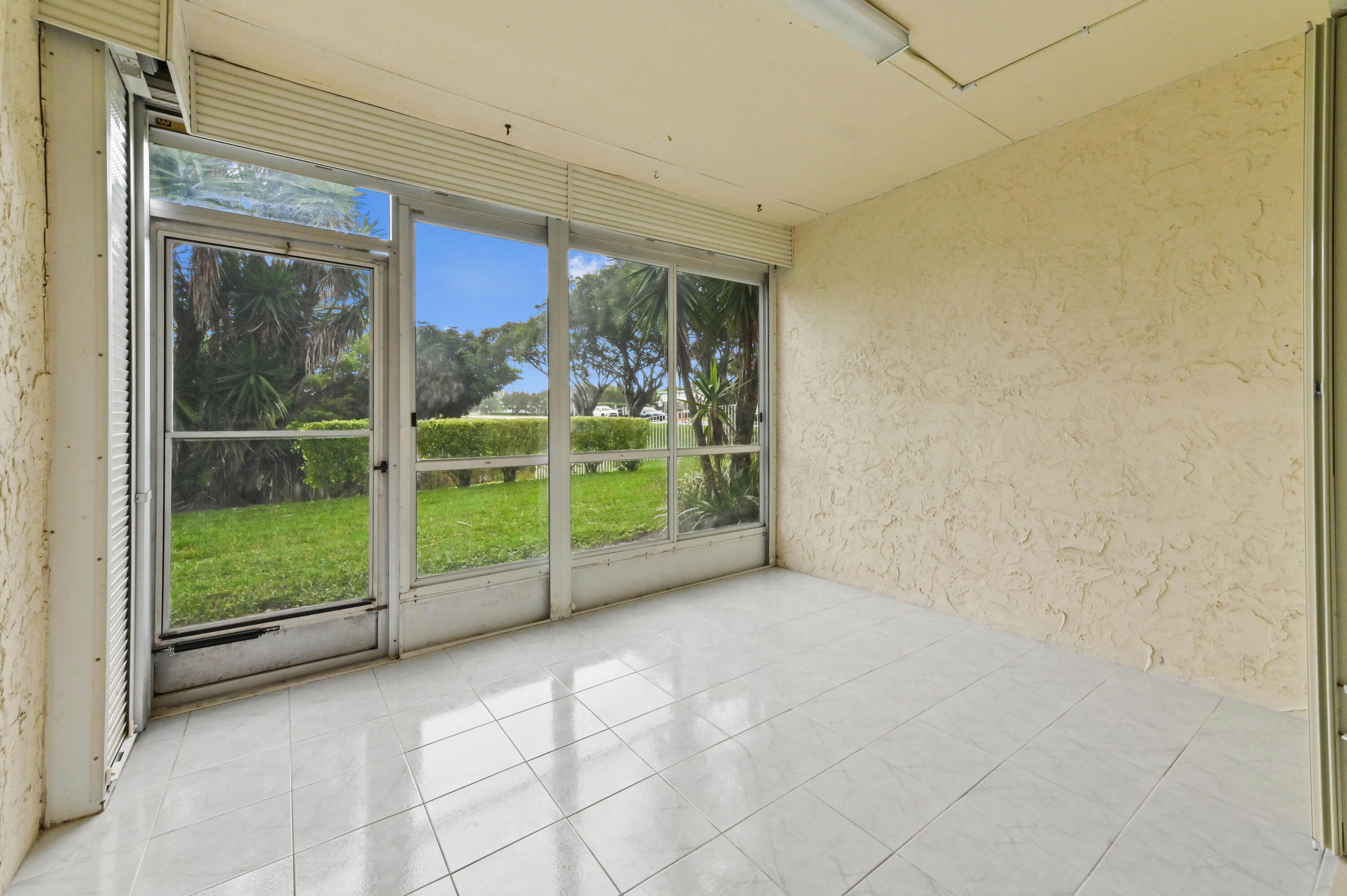 GOLDEN LAKES VILLAGE - Residential