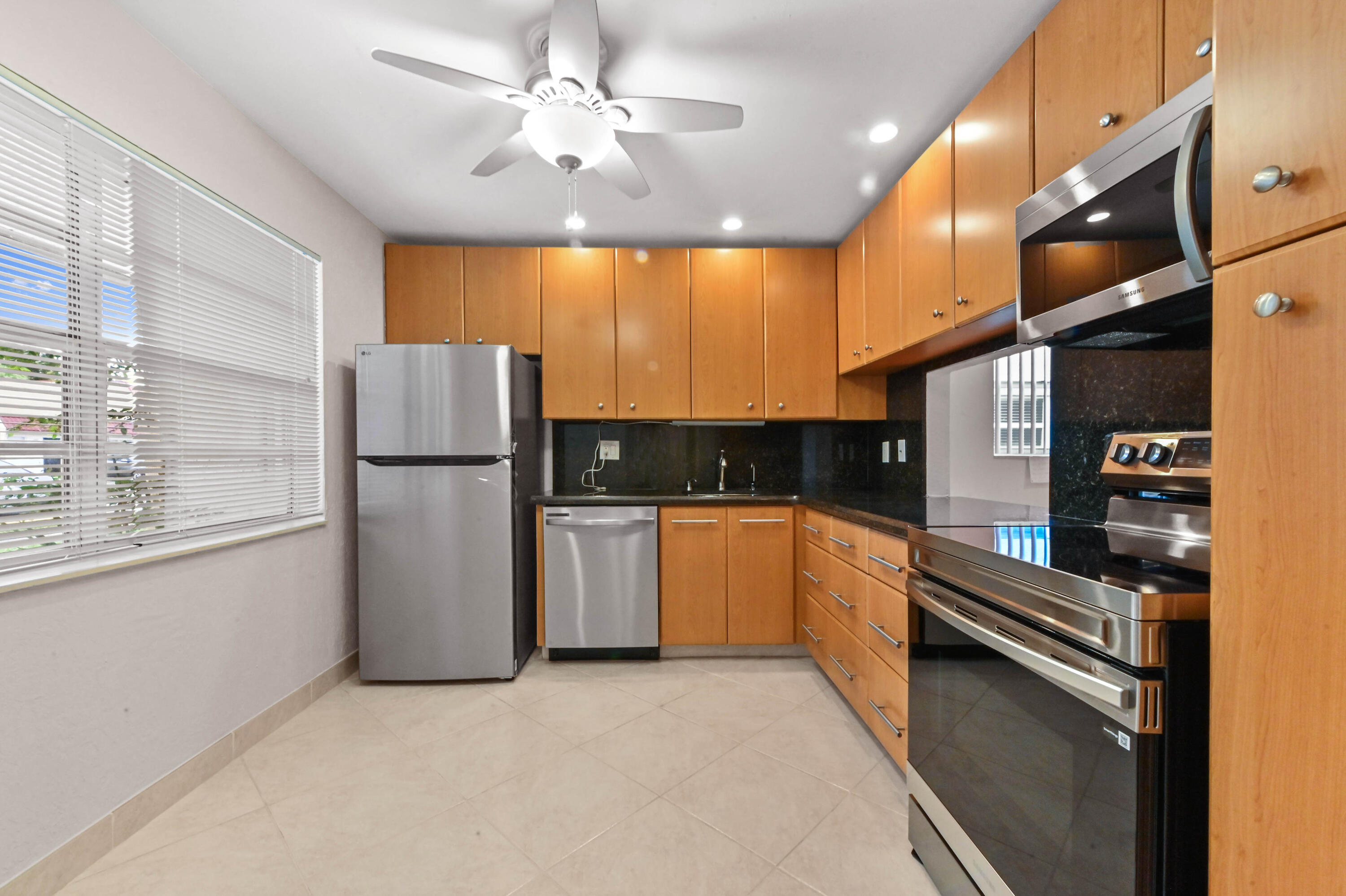 GOLDEN LAKES VILLAGE - Residential