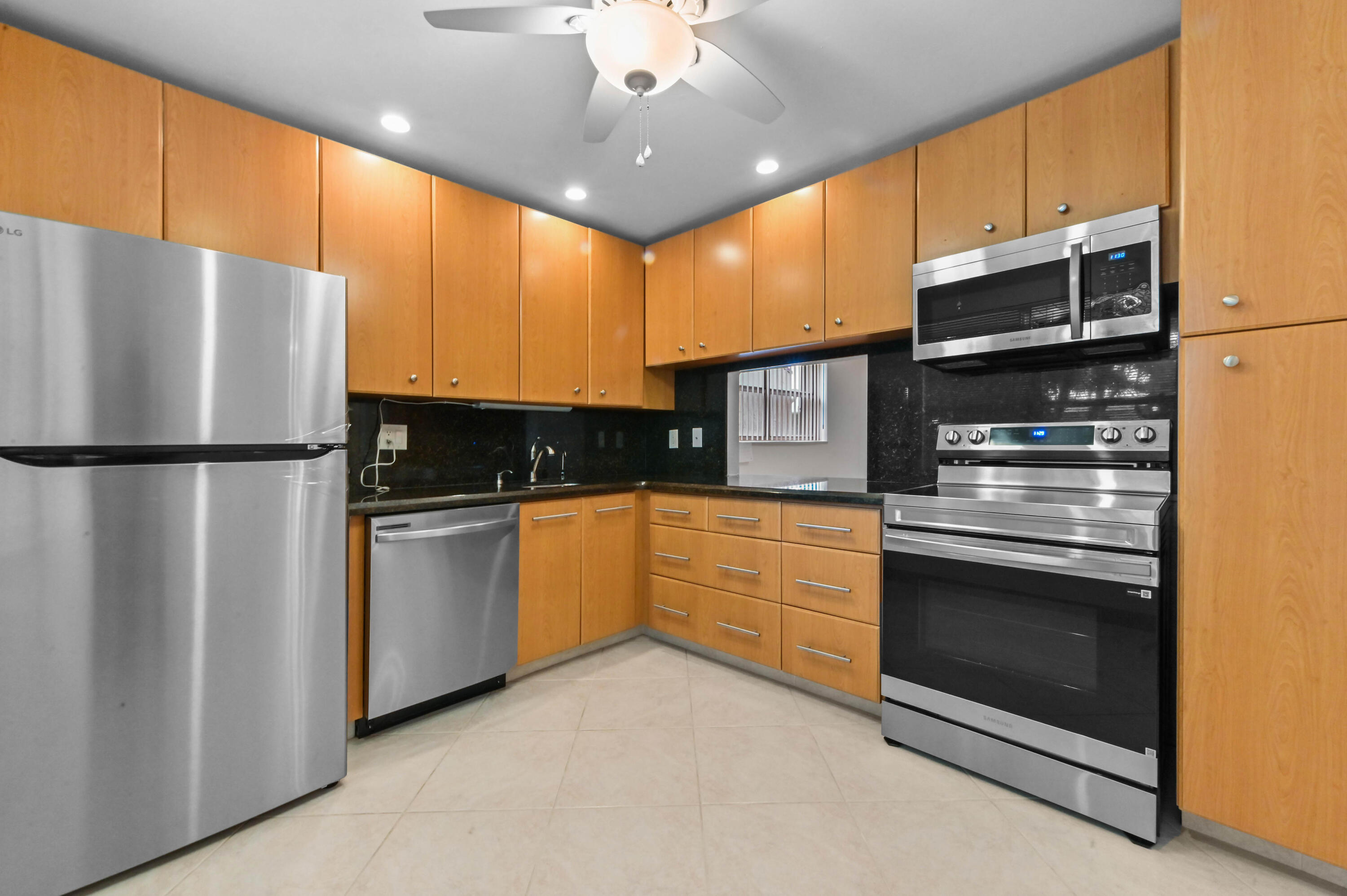 GOLDEN LAKES VILLAGE - Residential