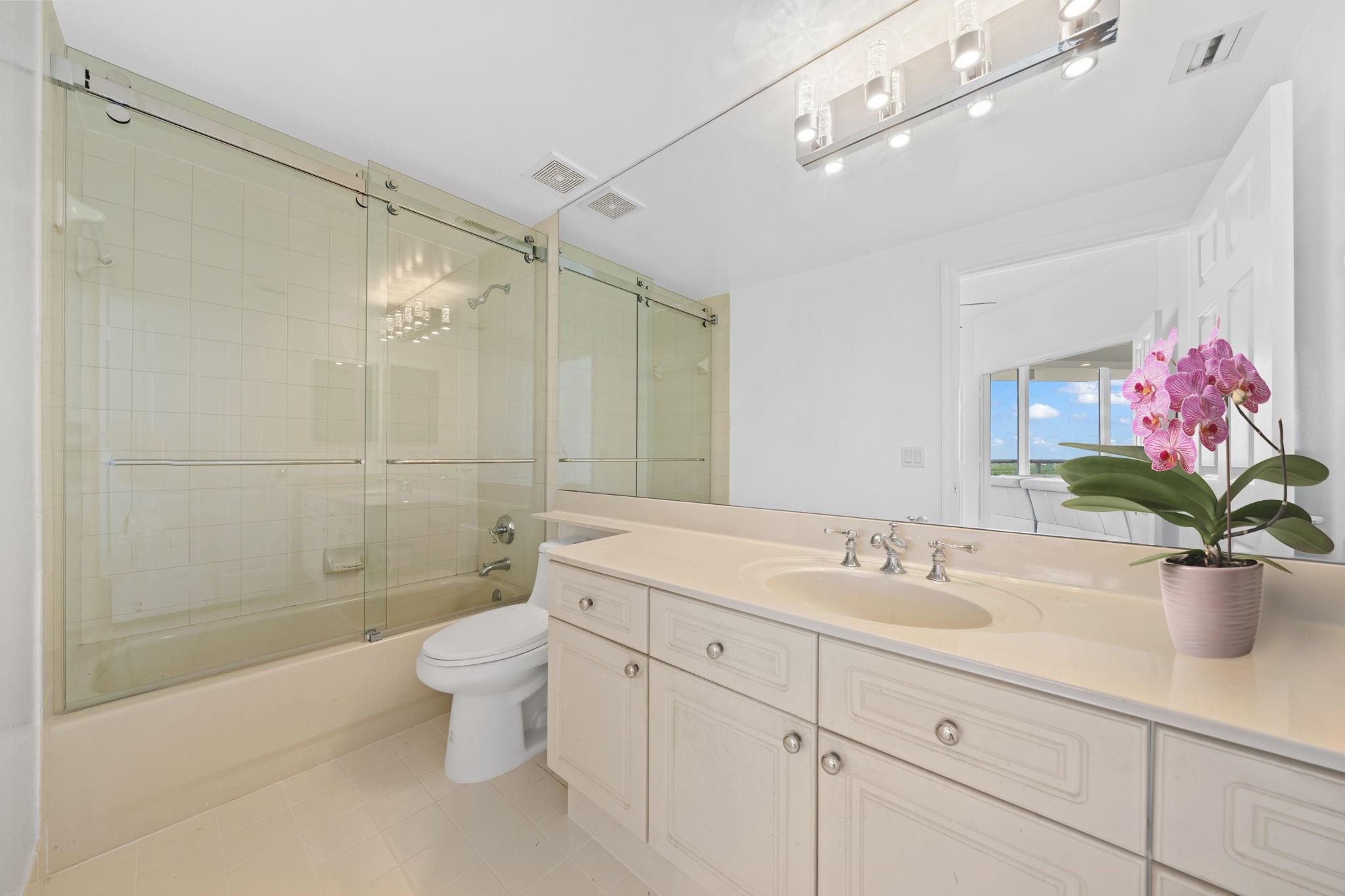 Renaissance On The Ocean - Residential Lease