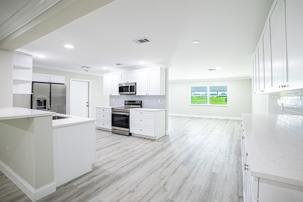 Photo of 2023 Vastine Drive, Boynton Beach, FL 33426 (MLS # R11015832)