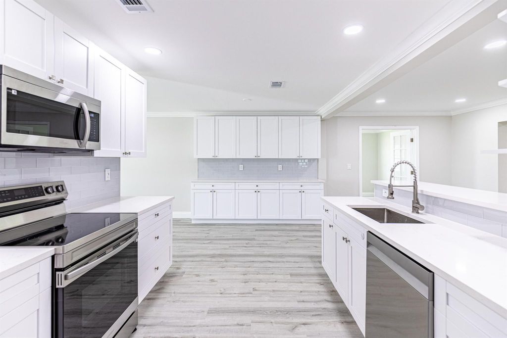 Photo of 2023 Vastine Drive, Boynton Beach, FL 33426 (MLS # R11015832)