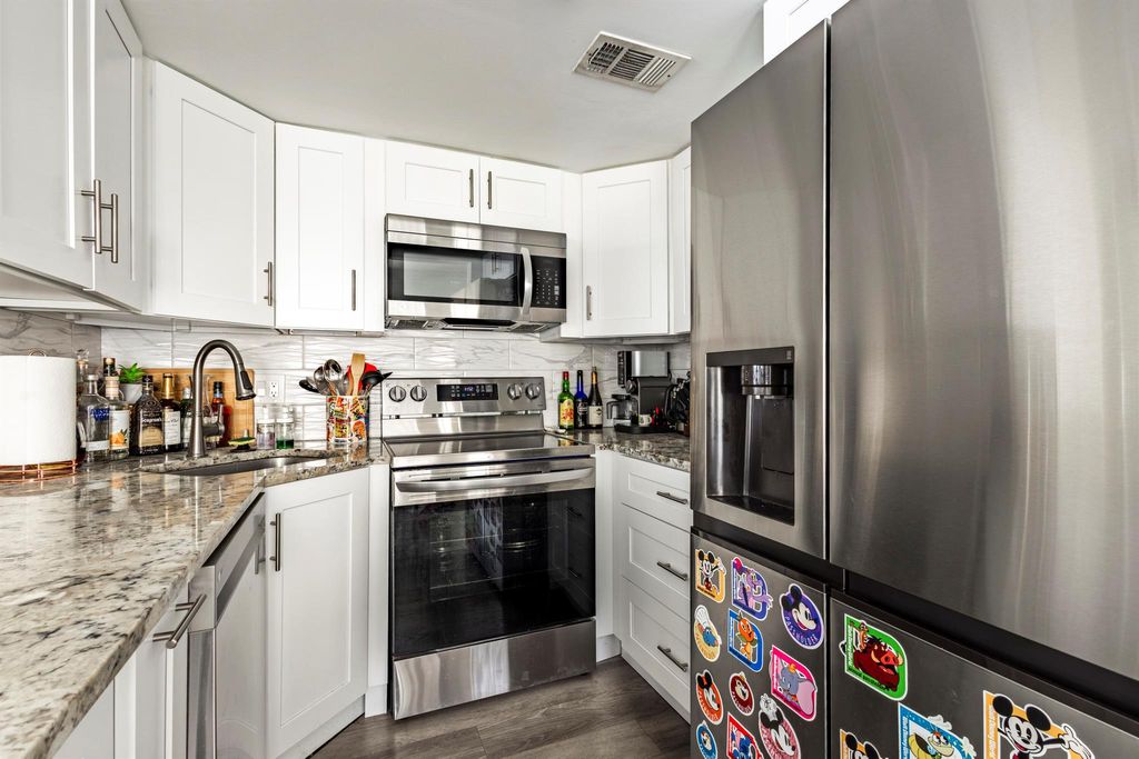 Photo of 212 Foxtail Drive #H, Greenacres, FL 33415 (MLS # R11115220)