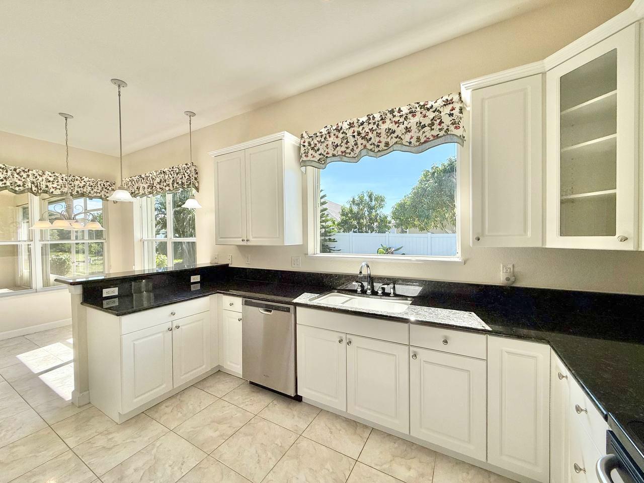 PORT ST LUCIE SECTION 44 - Residential Lease