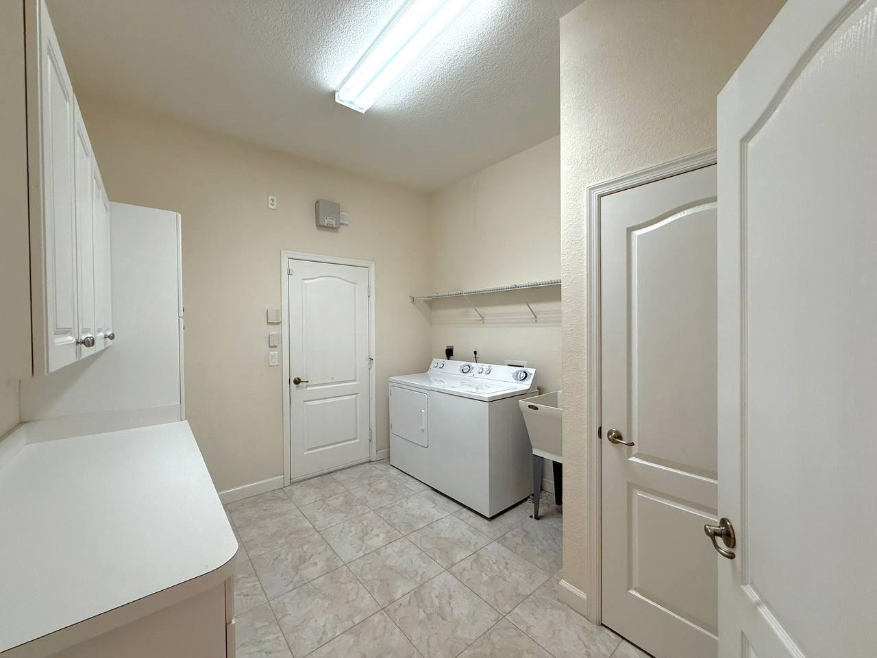 PORT ST LUCIE SECTION 44 - Residential Lease