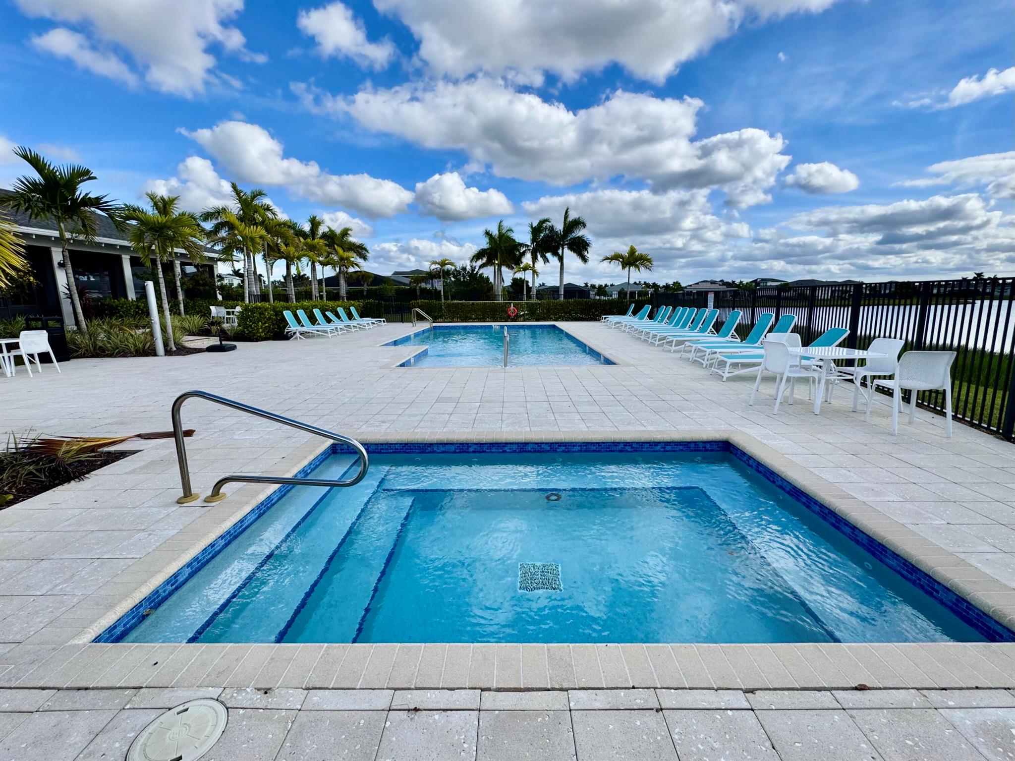 MATTAMY AT SOUTHERN GROVE - Residential