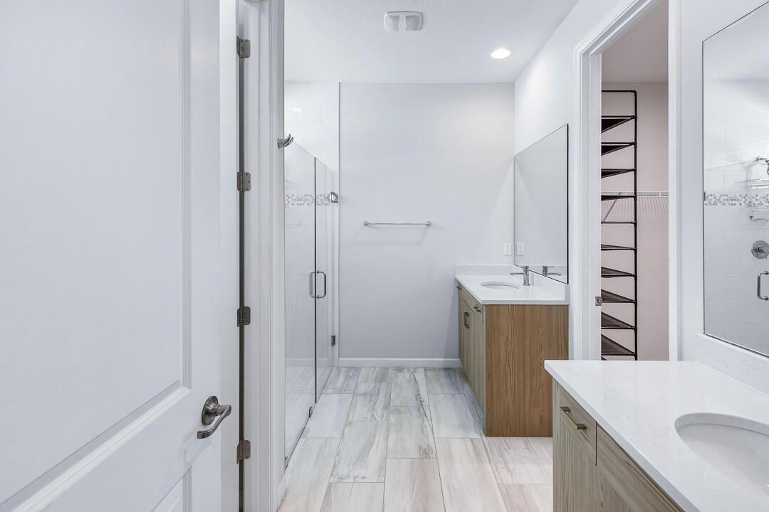 MATTAMY AT SOUTHERN GROVE PLAT 1 REPLAT - Residential