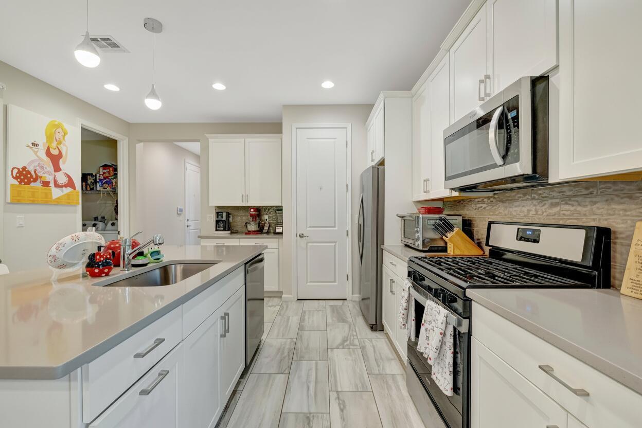 MATTAMY AT SOUTHERN GROVE - Residential