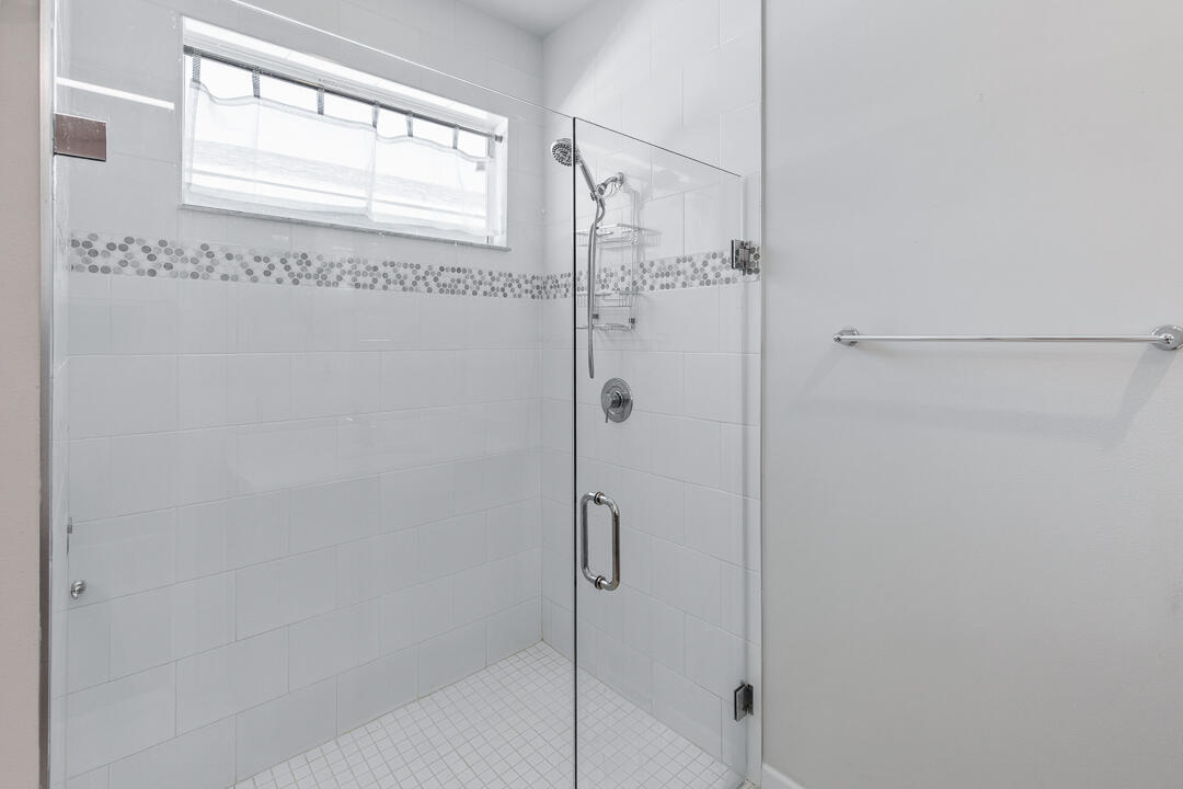 MATTAMY AT SOUTHERN GROVE PLAT 1 REPLAT - Residential