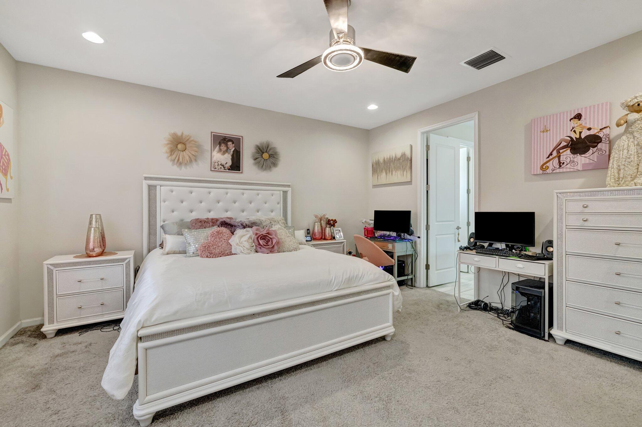 MATTAMY AT SOUTHERN GROVE - Residential